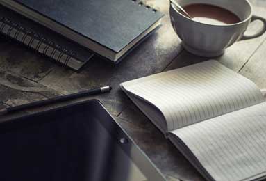 曼联这是奔着争冠去啊？2.3亿买前锋只是开始，还要再买多纳鲁马